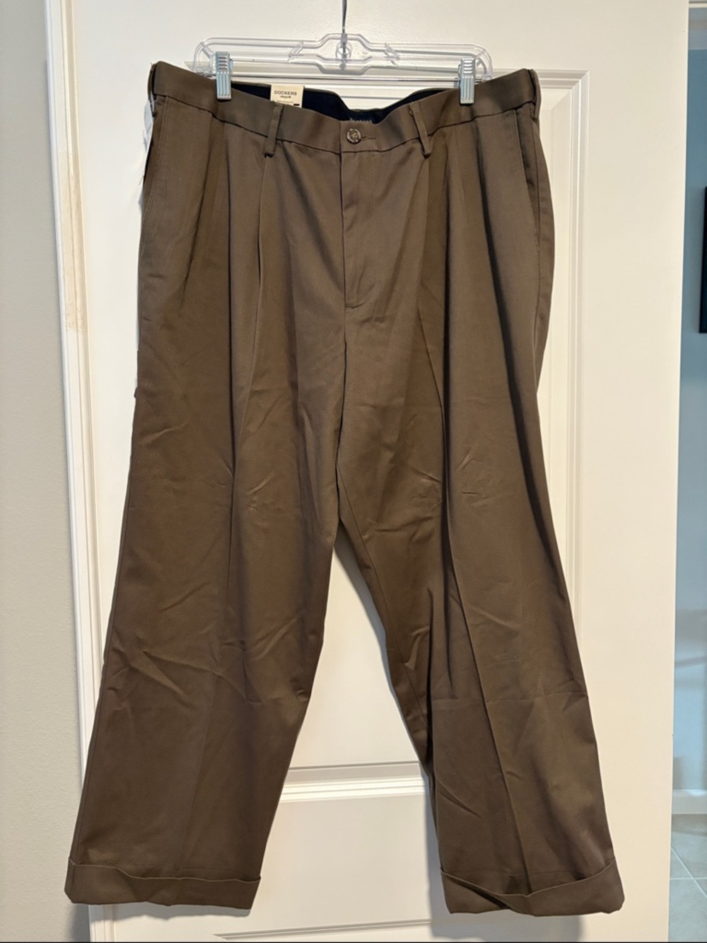 Docker’s Brown Pleated Men’s Dress Pants - Relaxed Fit 40x29